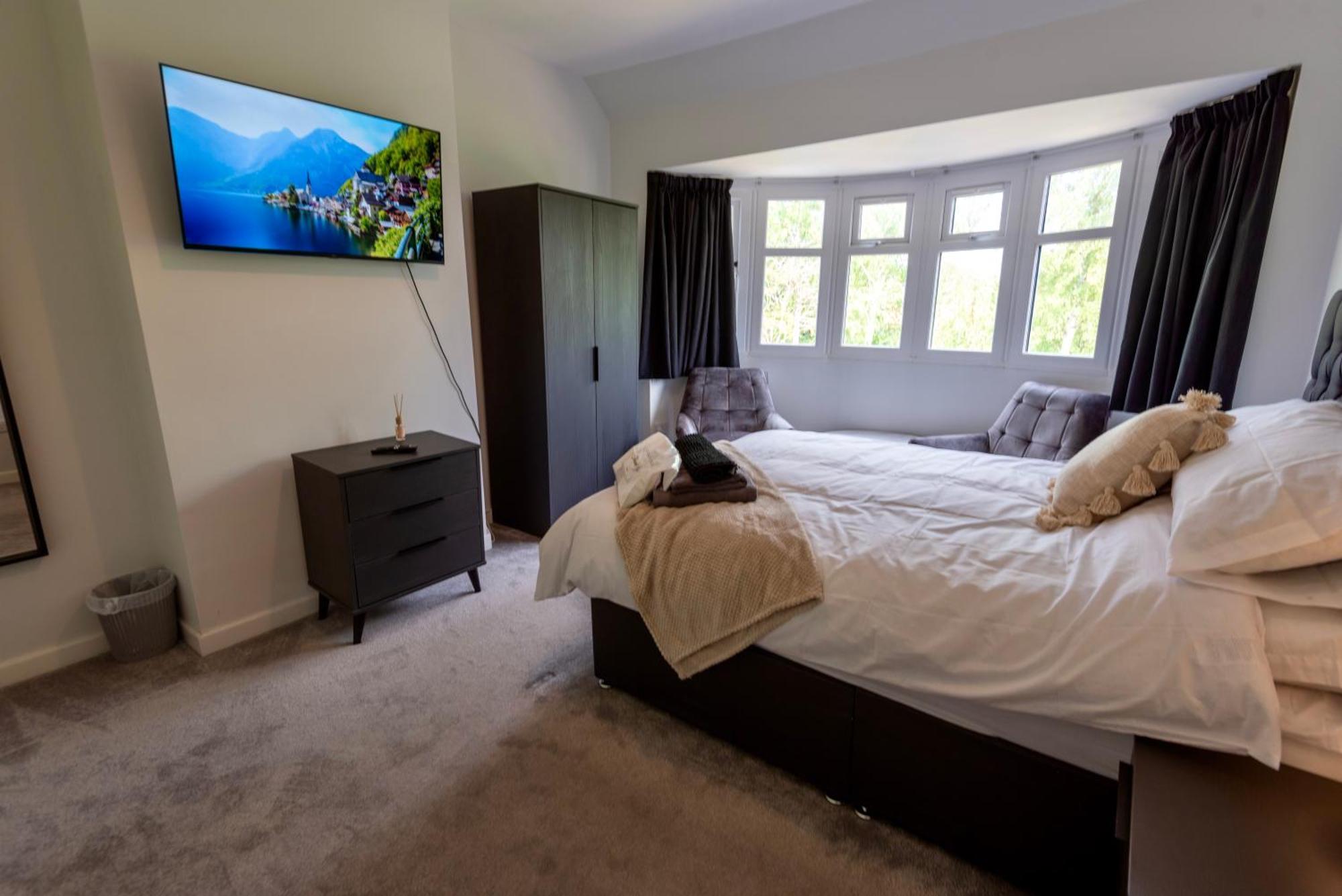 Double Room In Refurbished 5 Bed Home With Wifi And Tv BW Room 4 Solihull Ngoại thất bức ảnh