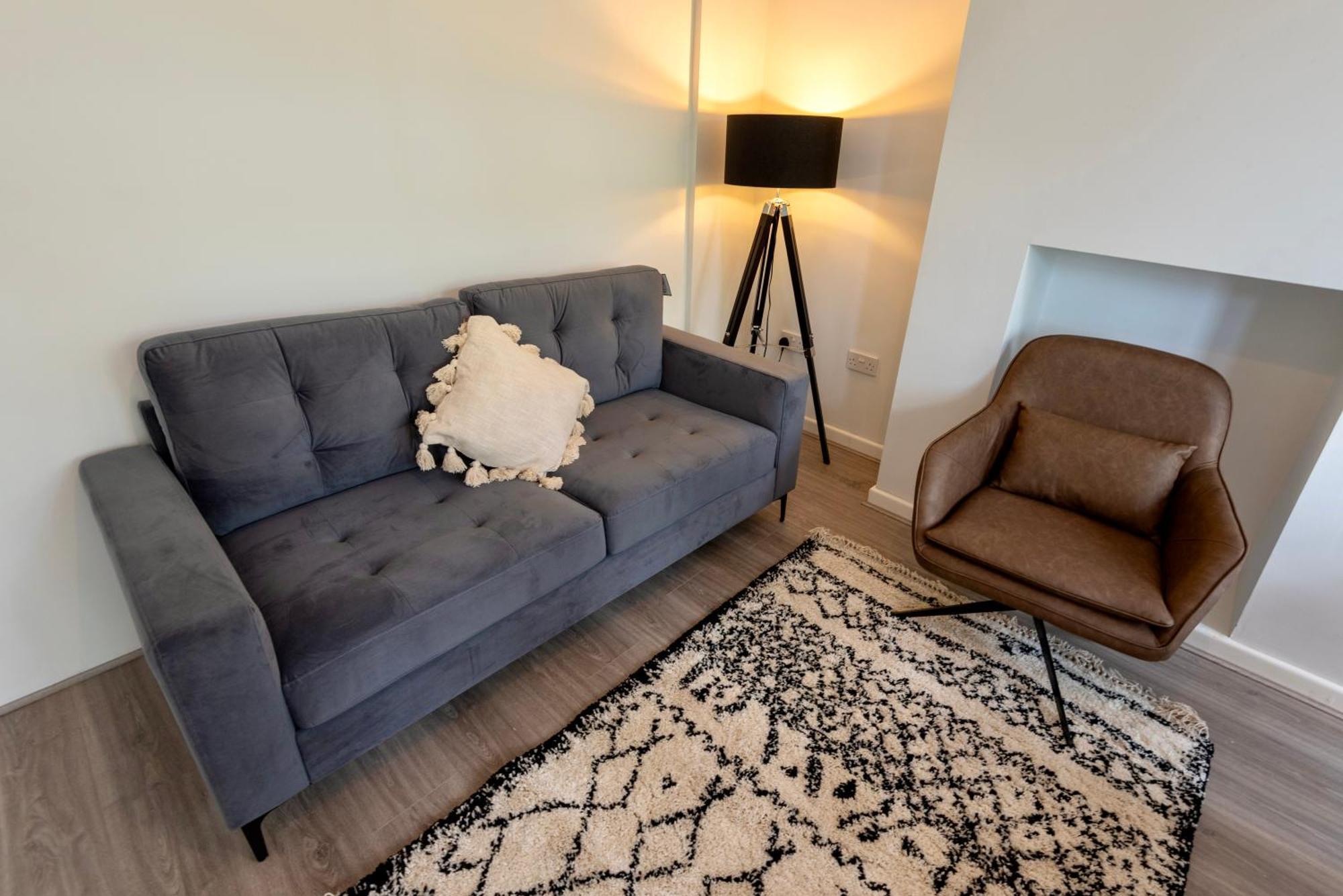 Double Room In Refurbished 5 Bed Home With Wifi And Tv BW Room 4 Solihull Ngoại thất bức ảnh