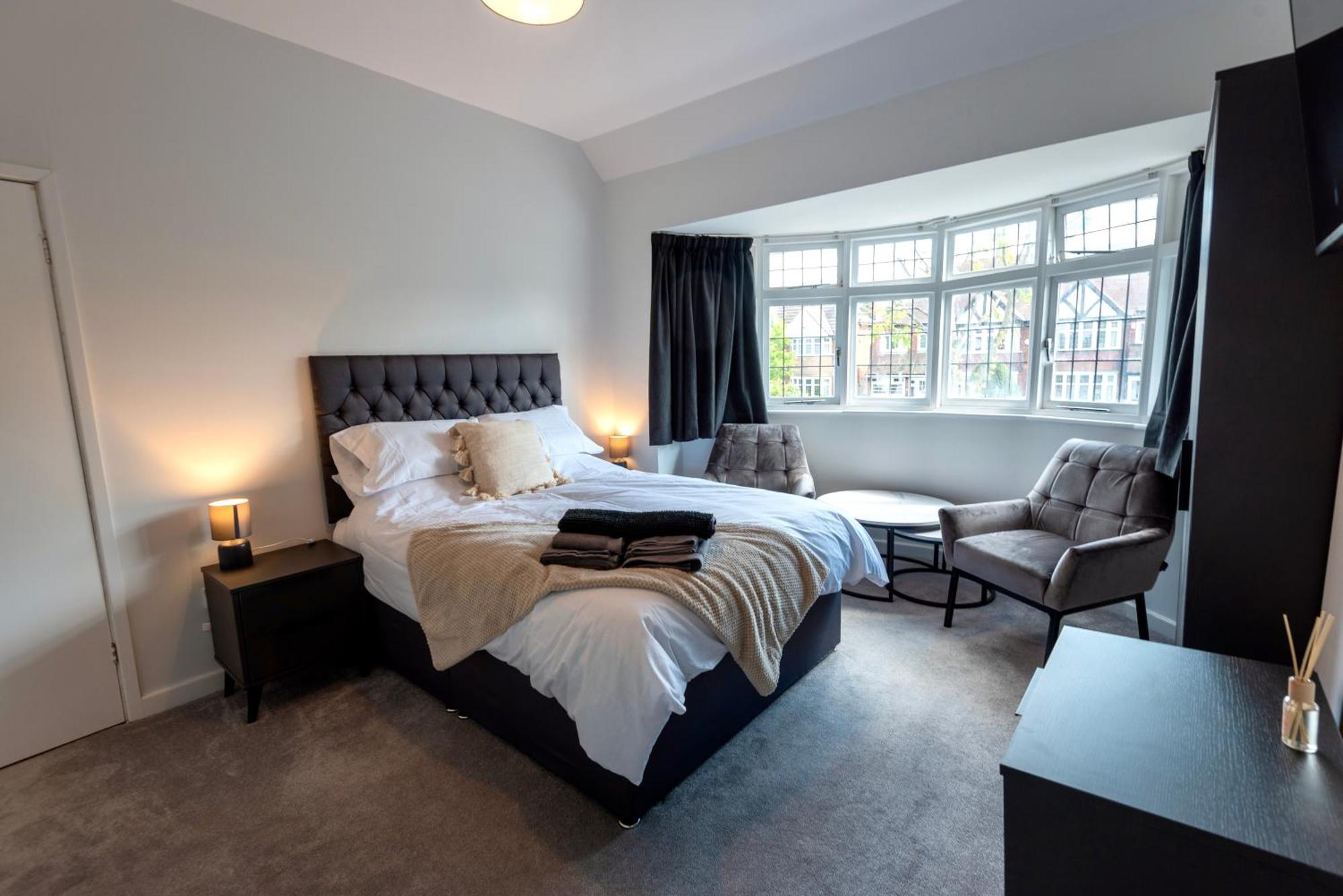 Double Room In Refurbished 5 Bed Home With Wifi And Tv BW Room 4 Solihull Ngoại thất bức ảnh