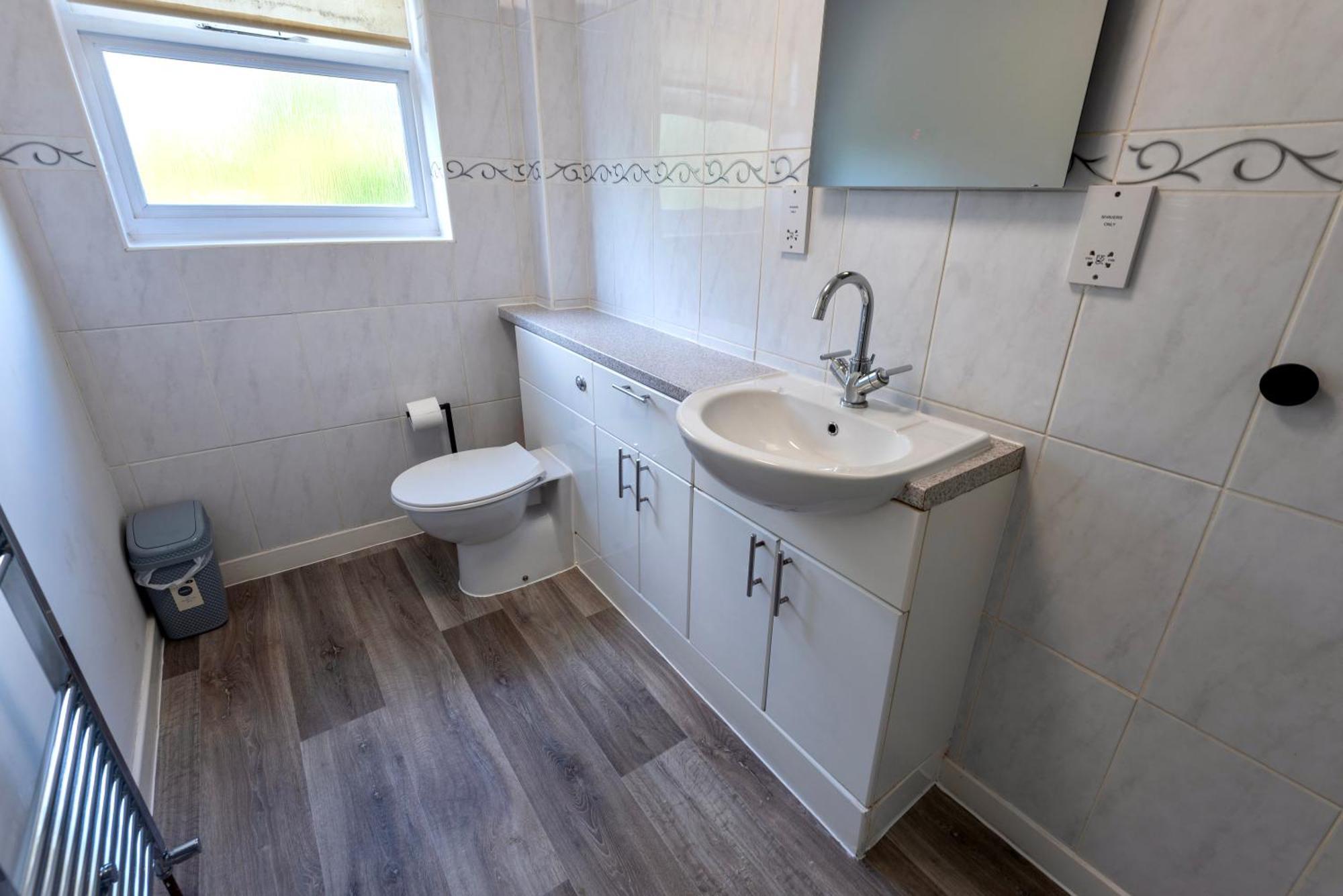 Double Room In Refurbished 5 Bed Home With Wifi And Tv BW Room 4 Solihull Ngoại thất bức ảnh